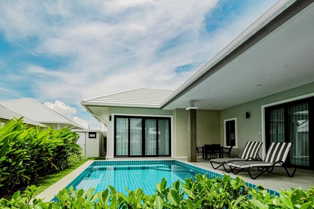 Luxury Pool Villa for Lease